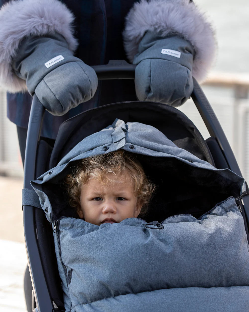 Housse de siège auto et chancelière pour poussette 7 AM en peluche Tundra et fausse fourrure - Gris foncé chiné