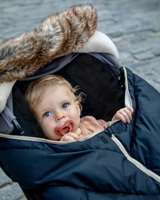 7 A.M Car Seat Cocoon-Tundra - Black Faux Fur