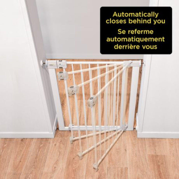 Safety 1st® - Safety 1st Hands Free Auto-Close Baby Gate